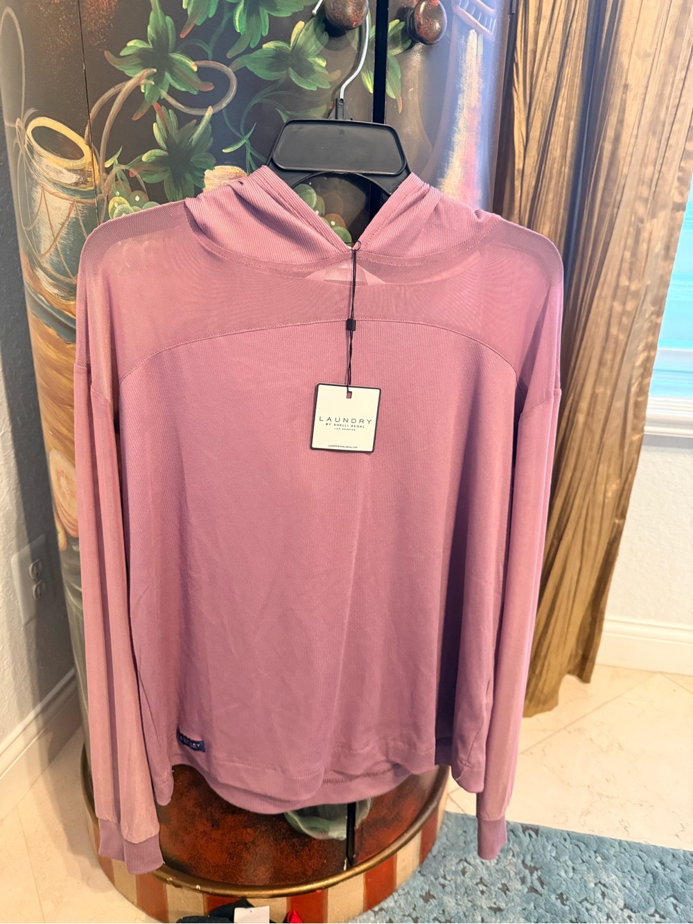 Laundry hoodie by Shelli Segal. Blush hoodie size M